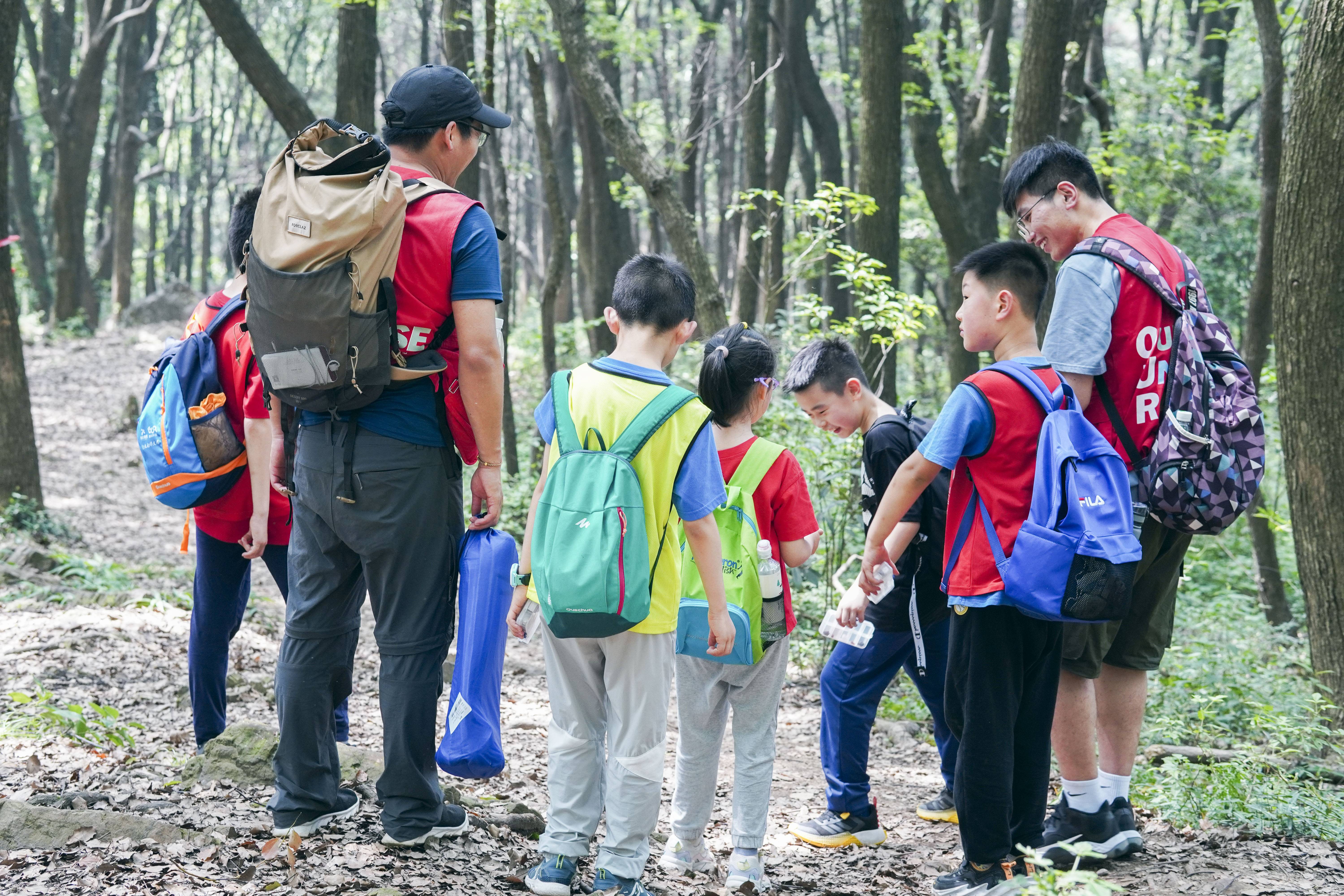 东湖六山徒步营 | 探秘闹市中的秘境，开启一段独属于孩子的丛林徒步时光！